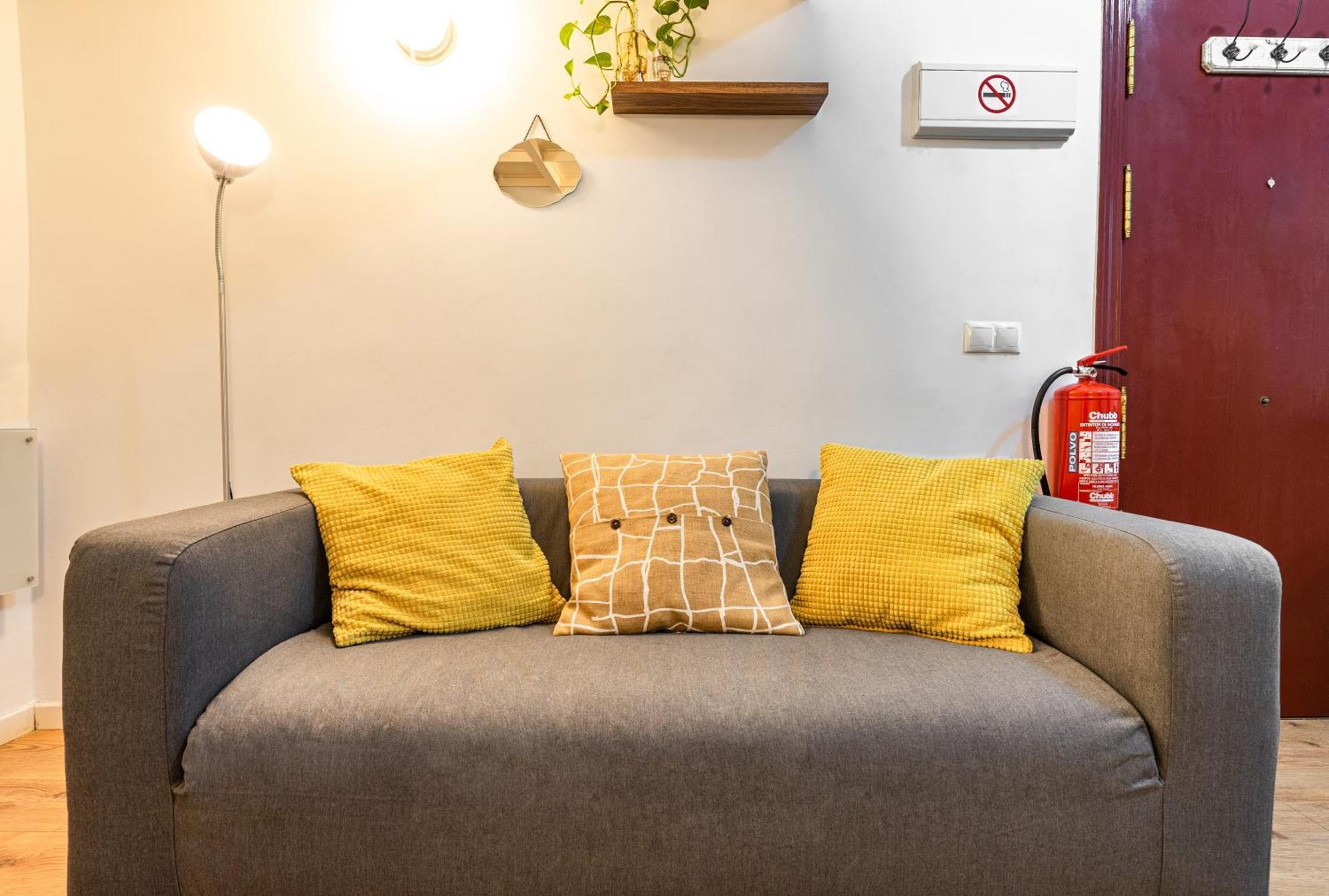 All You Need In The Historic Center Madrid Esterno foto
